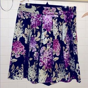 A line skirt from White House Black Market NWOT